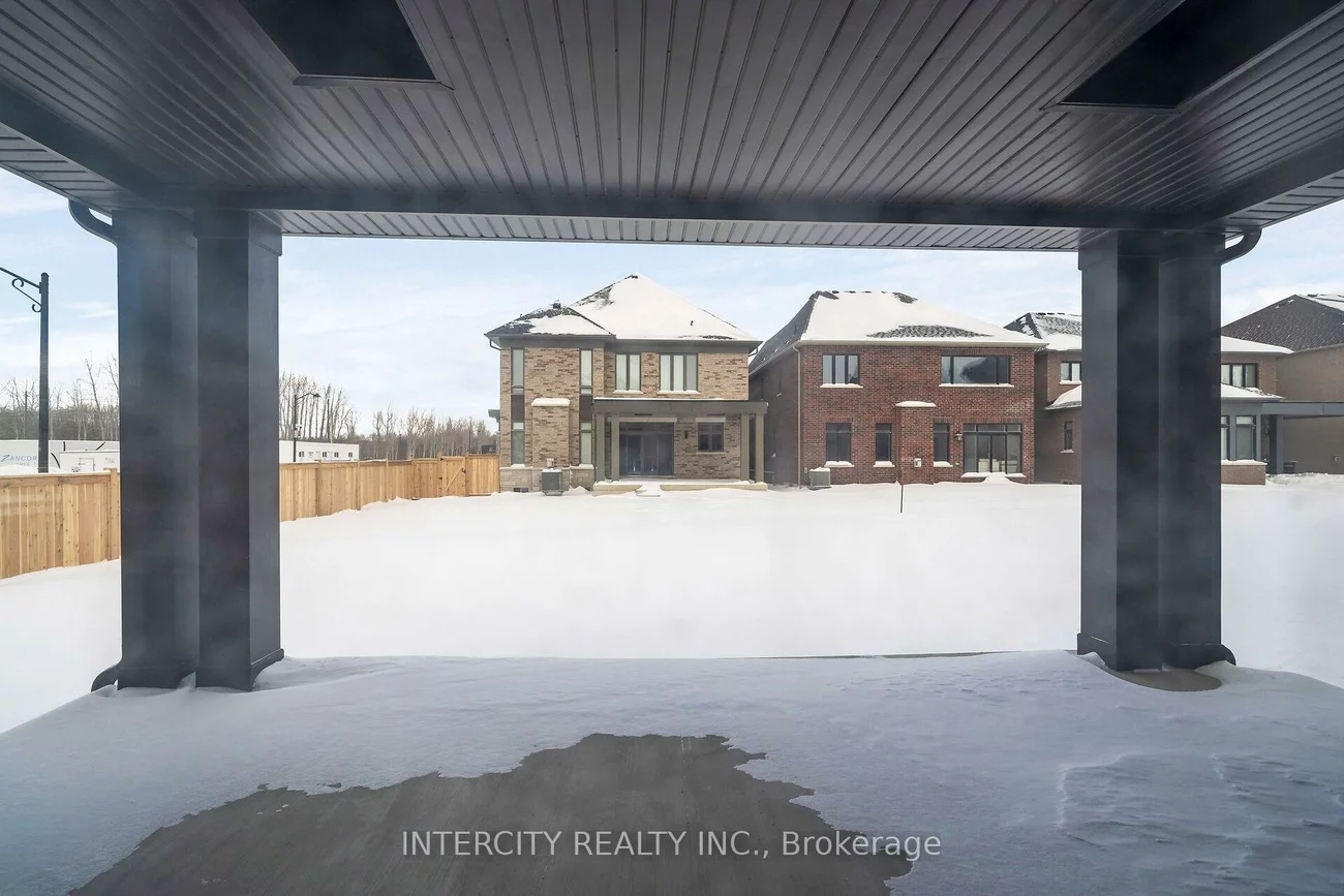 6, Saxby Farm, King City, King