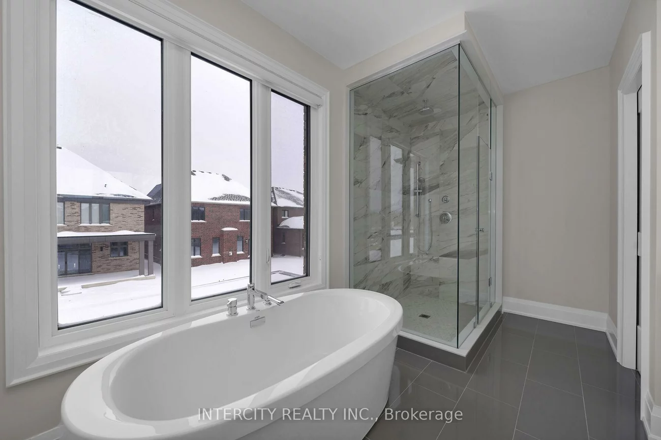 6, Saxby Farm, King City, King