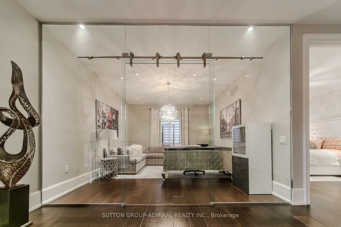 16, Bluff, Nobleton, King