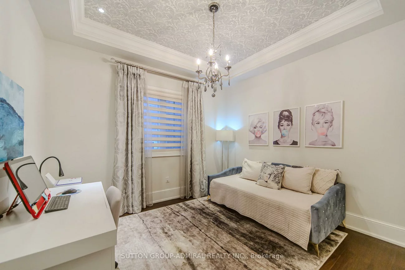 16, Bluff, Nobleton, King