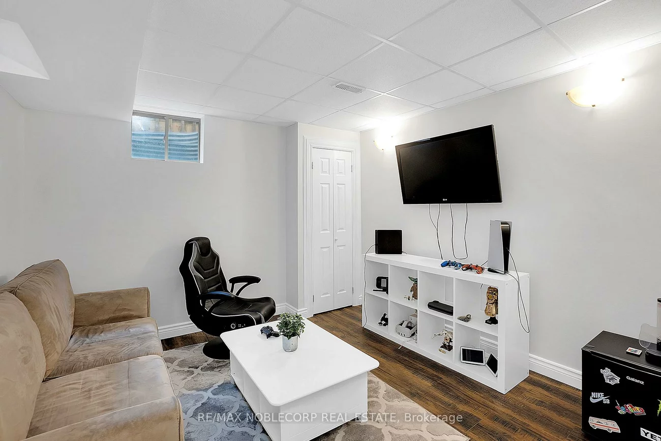 54, Wells Orchard, King City, King