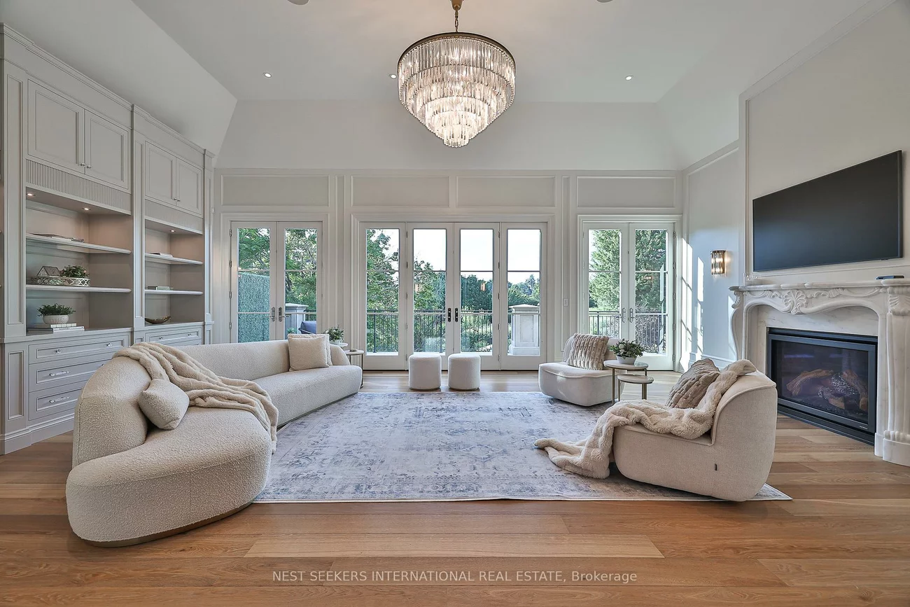 16, Eversley Hall, Rural King, King