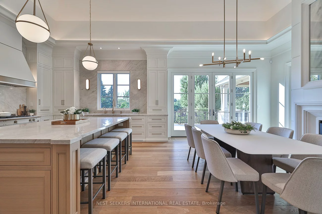 16, Eversley Hall, Rural King, King