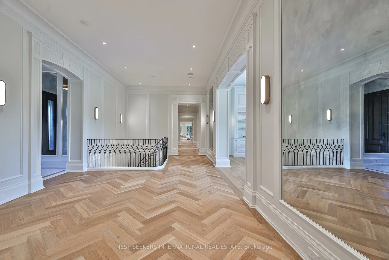 16, Eversley Hall, Rural King, King