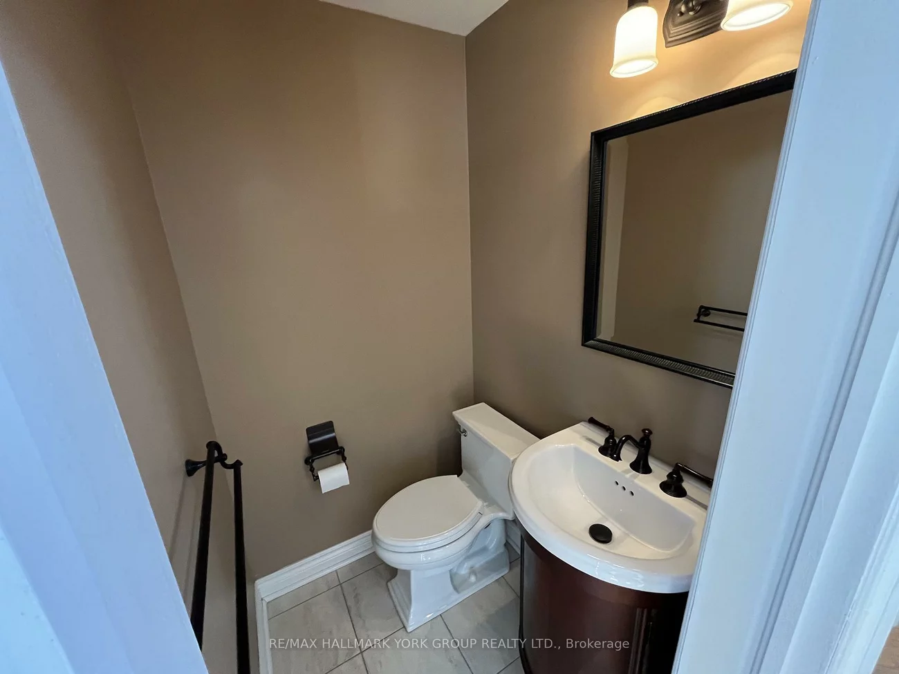 191, Burton, King City, King