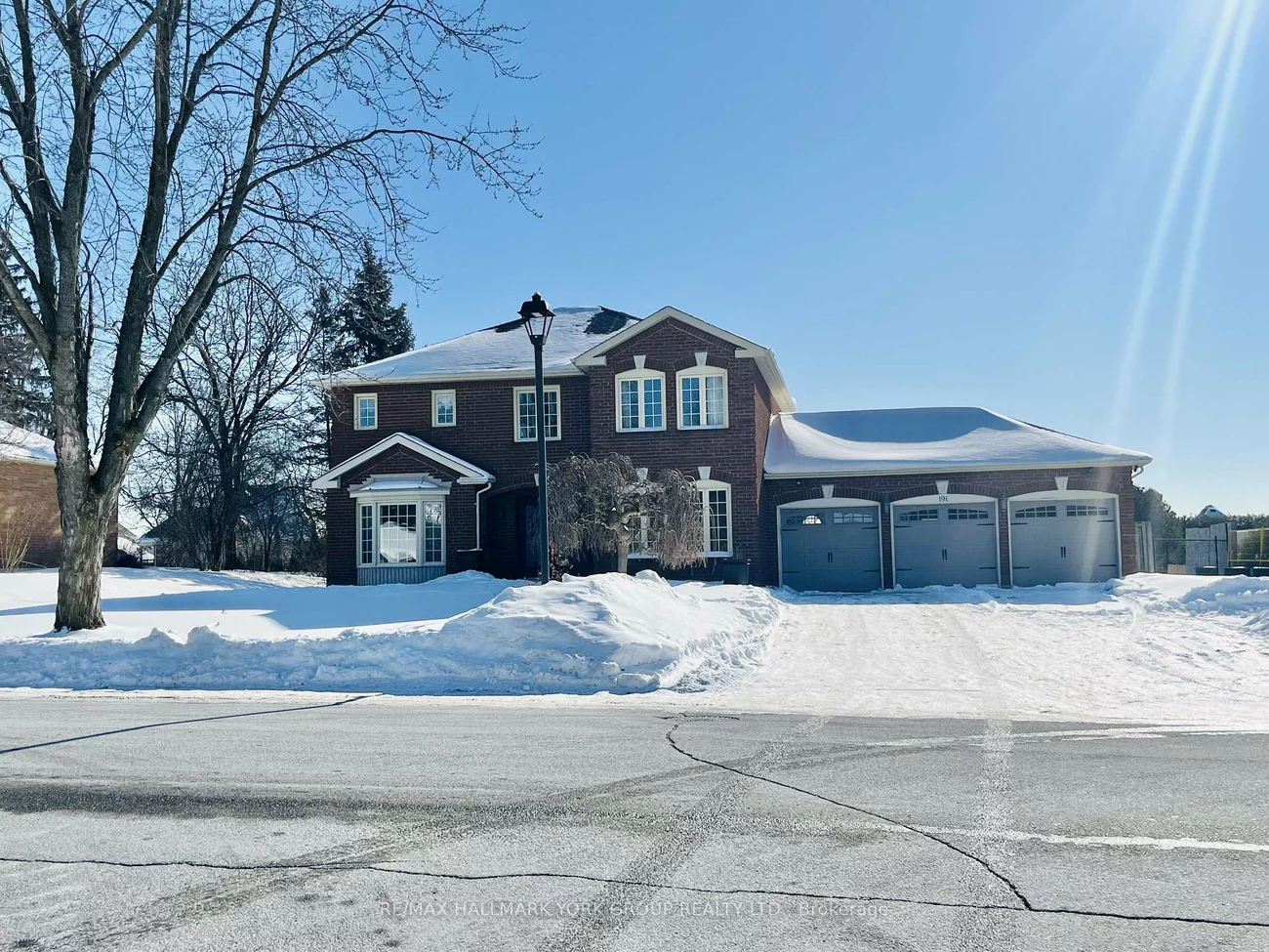 191, Burton, King City, King