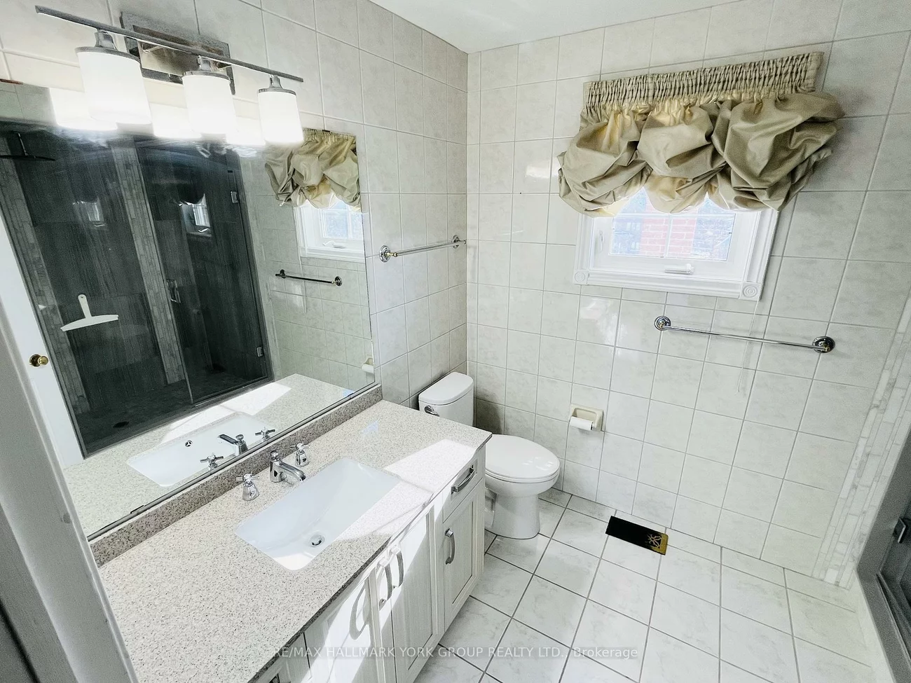 191, Burton, King City, King