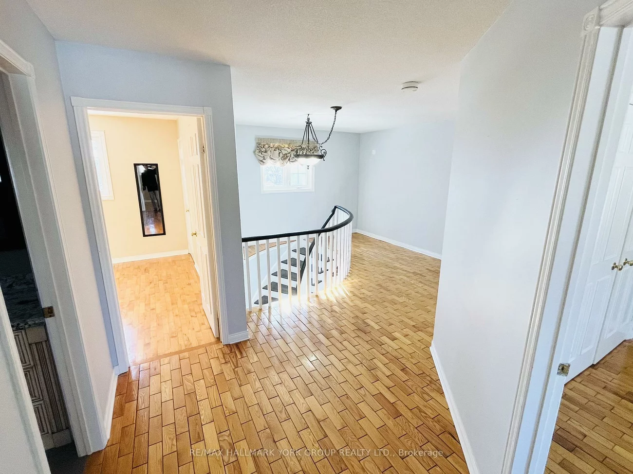 191, Burton, King City, King