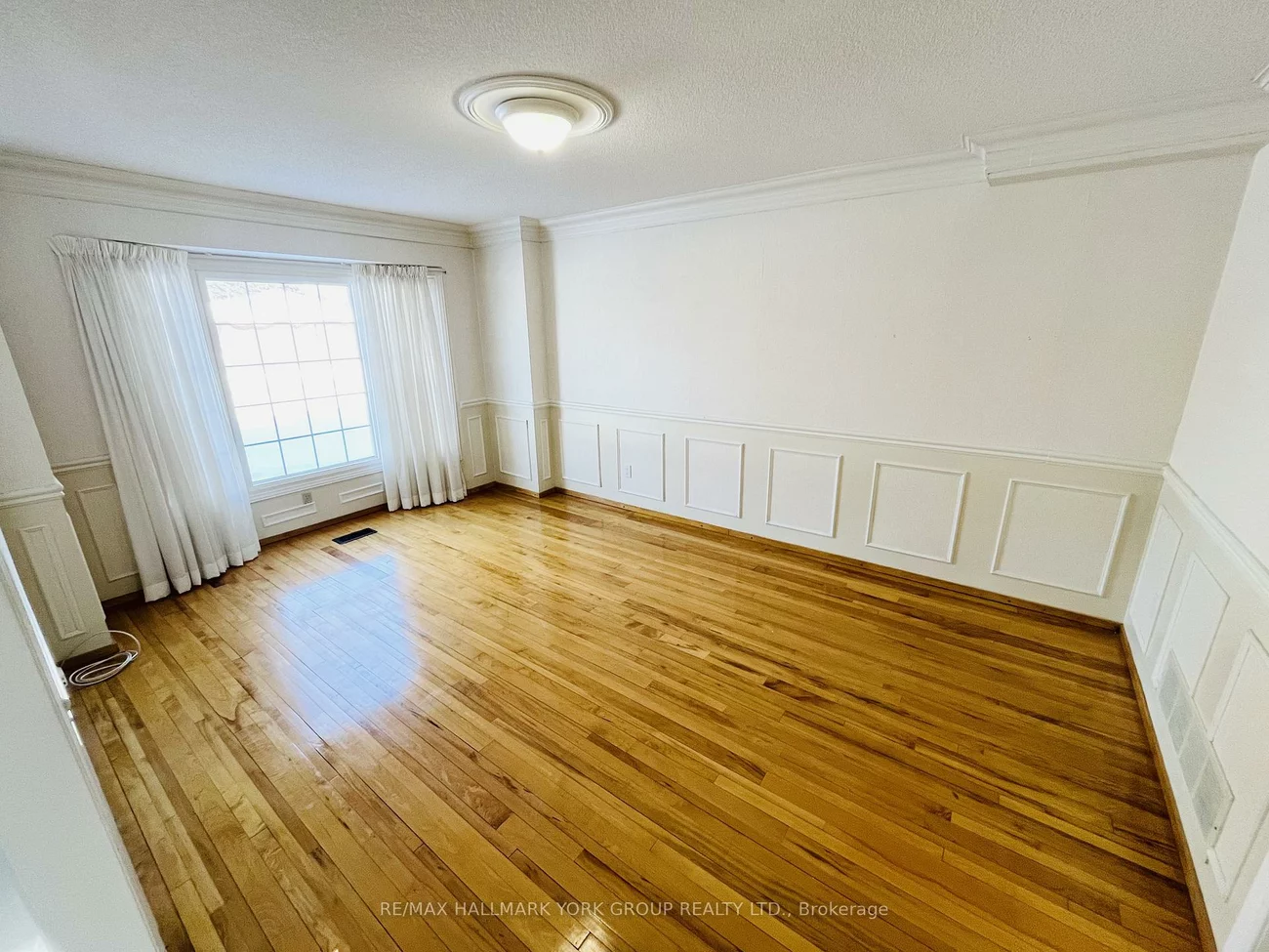 191, Burton, King City, King