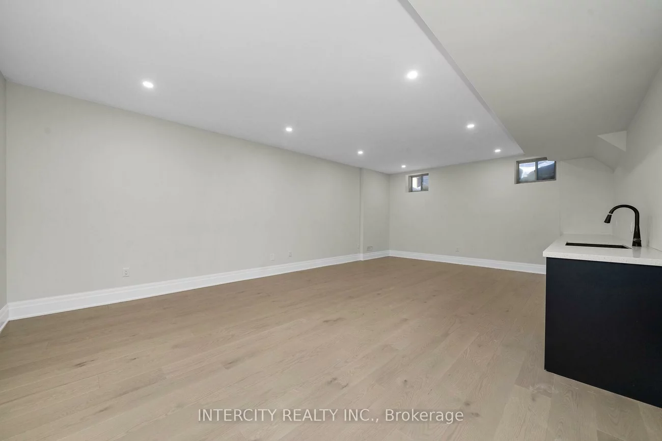 8, Heart Lake, King City, King