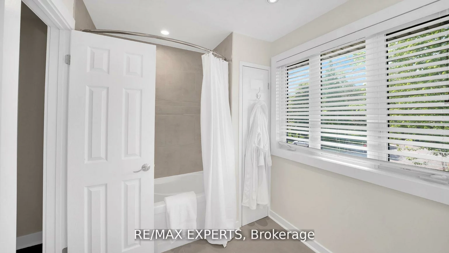 10, Kehoe, Nobleton, King