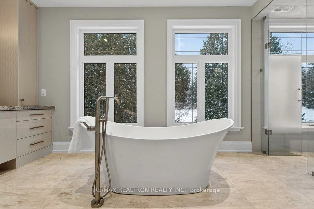 14705, Jane, King City, King