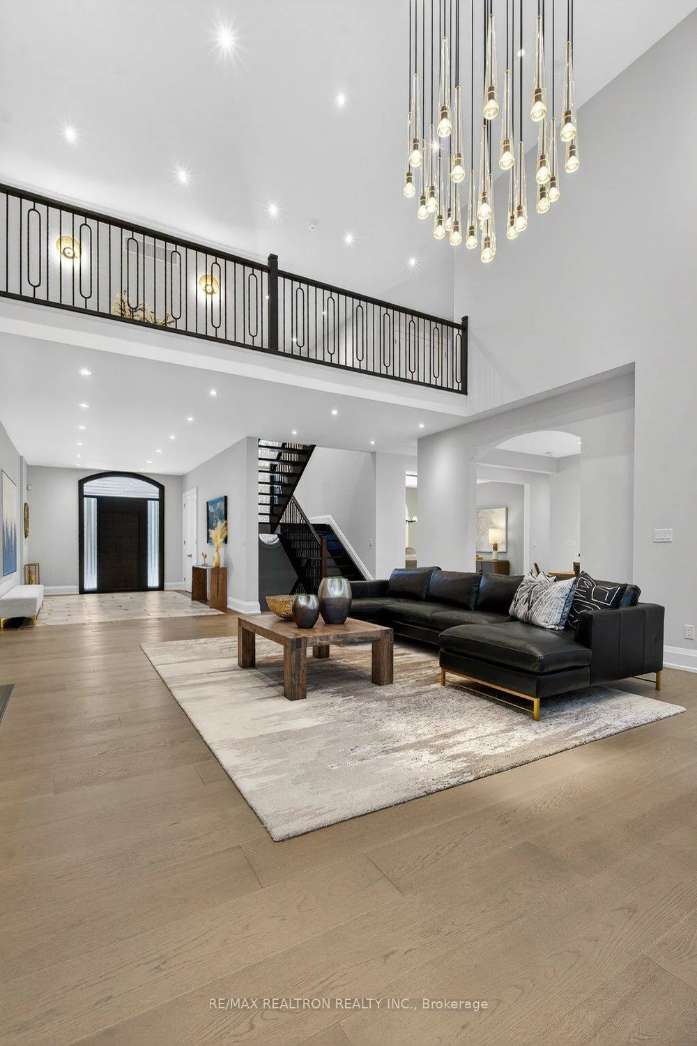 14705, Jane, King City, King