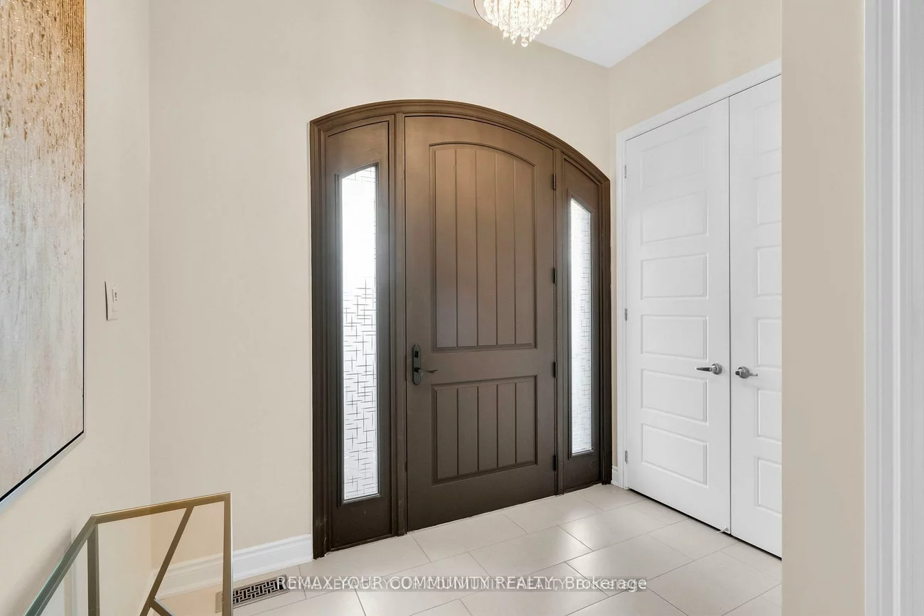 8, King, King City, King