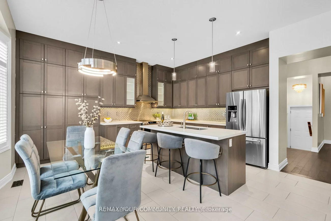 8, King, King City, King