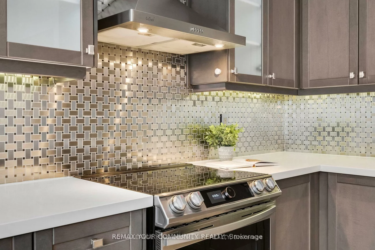 8, King, King City, King