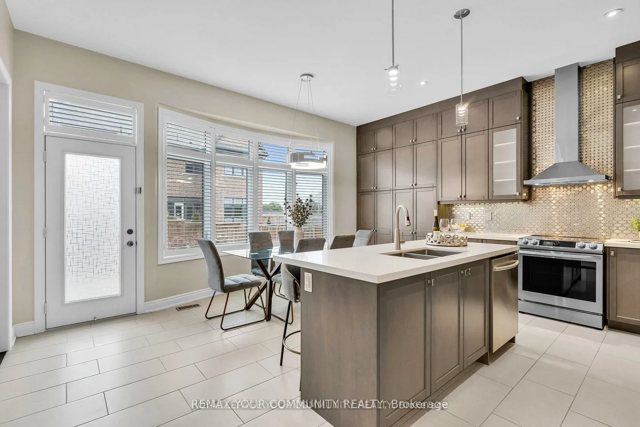 8, King, King City, King