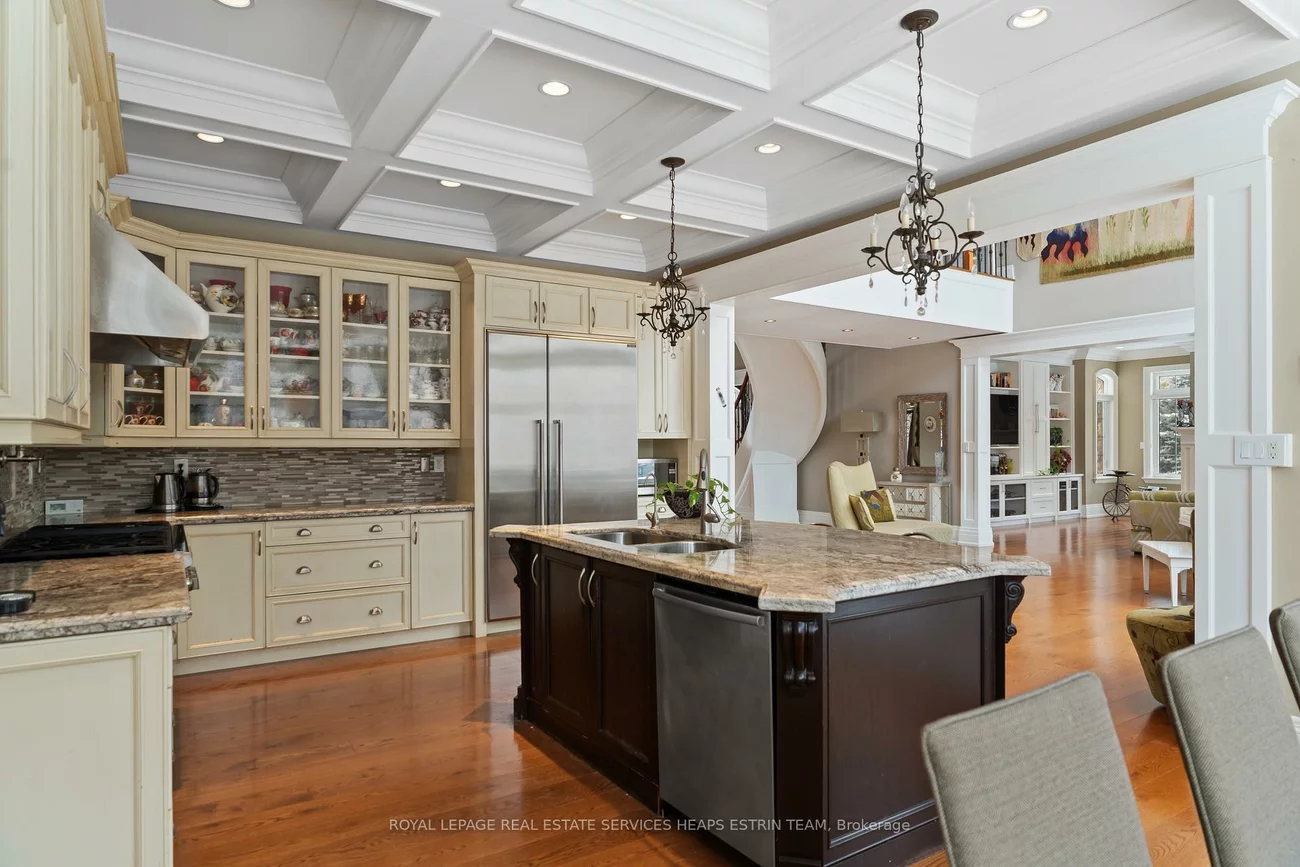 206, Churchill, Rural King, King