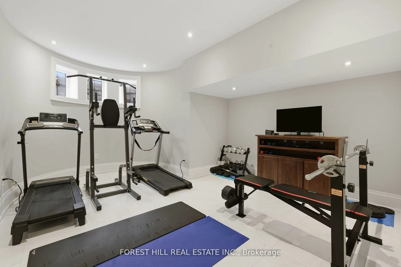 39, Patricia, King City, King