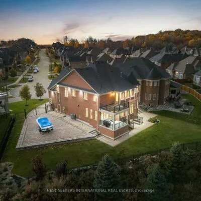 12, Albert Hill, Nobleton, King