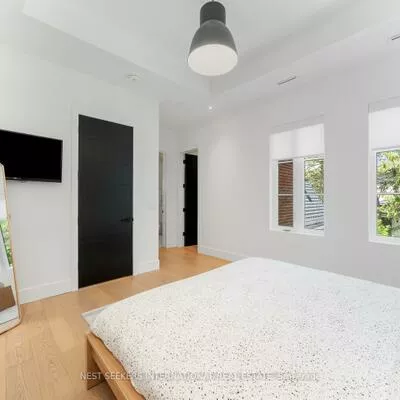 6, Forestave, Nobleton, King