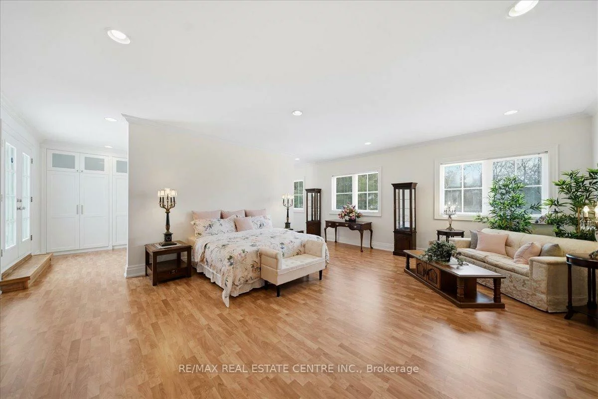 65, Kingswood, Rural King, King