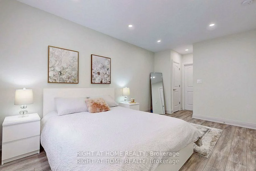 15, Old Church, Rural King, King