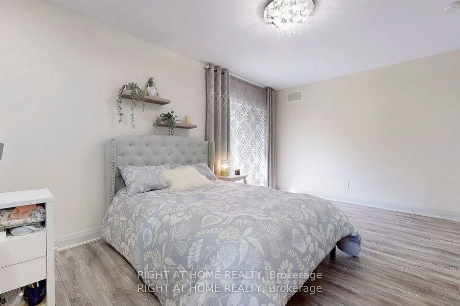 15, Old Church, Rural King, King