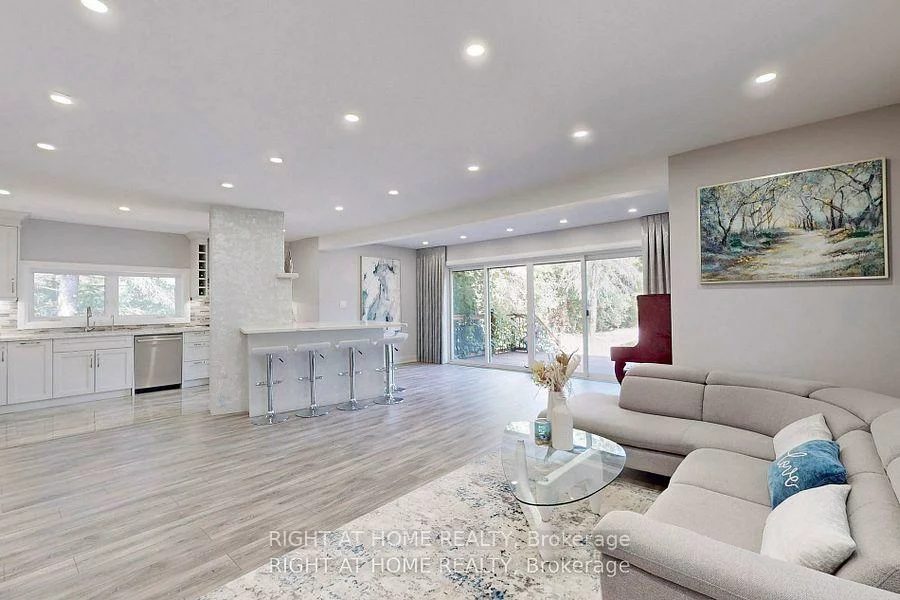 15, Old Church, Rural King, King