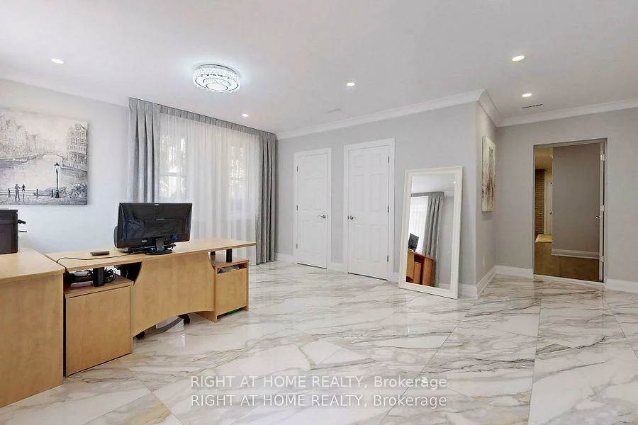 15, Old Church, Rural King, King