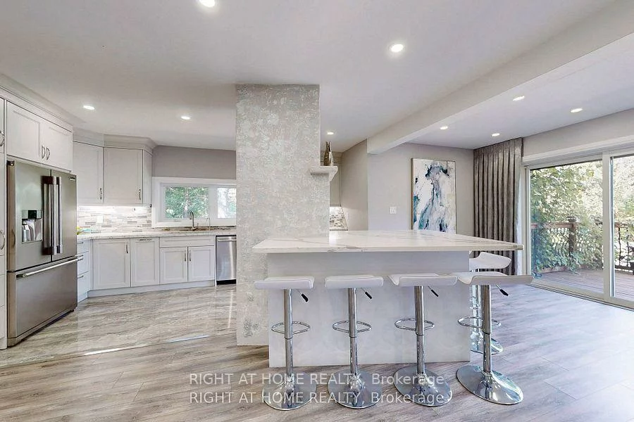 15, Old Church, Rural King, King