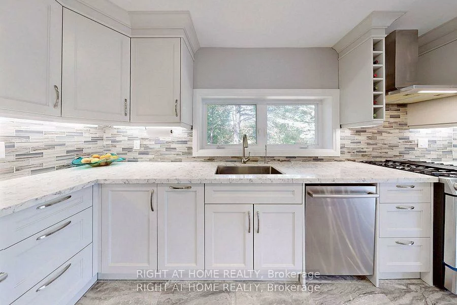 15, Old Church, Rural King, King