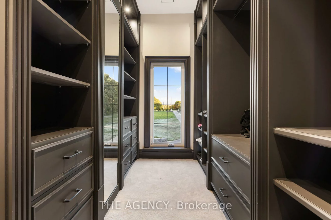 3310, 18th Side rd, Rural King, King