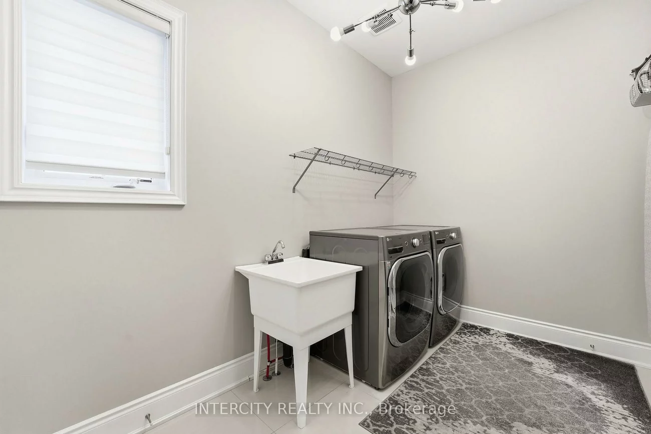 15, Coastal, Nobleton, King