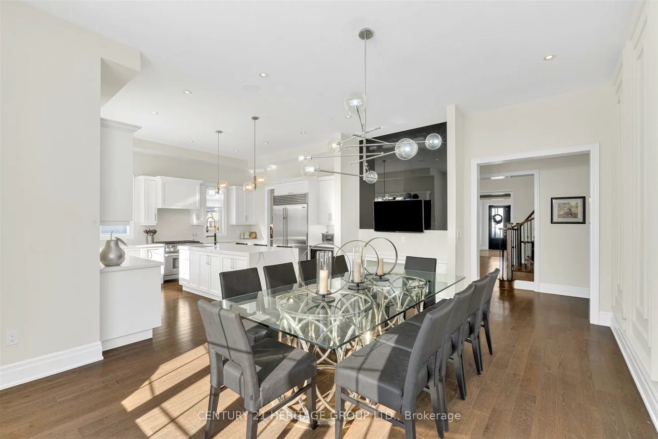 43, Sir Henry, King City, King