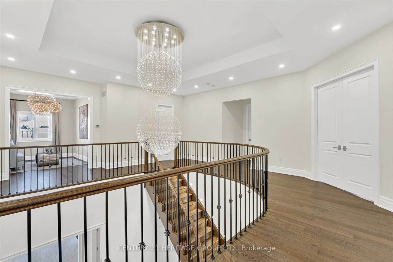 43, Sir Henry, King City, King