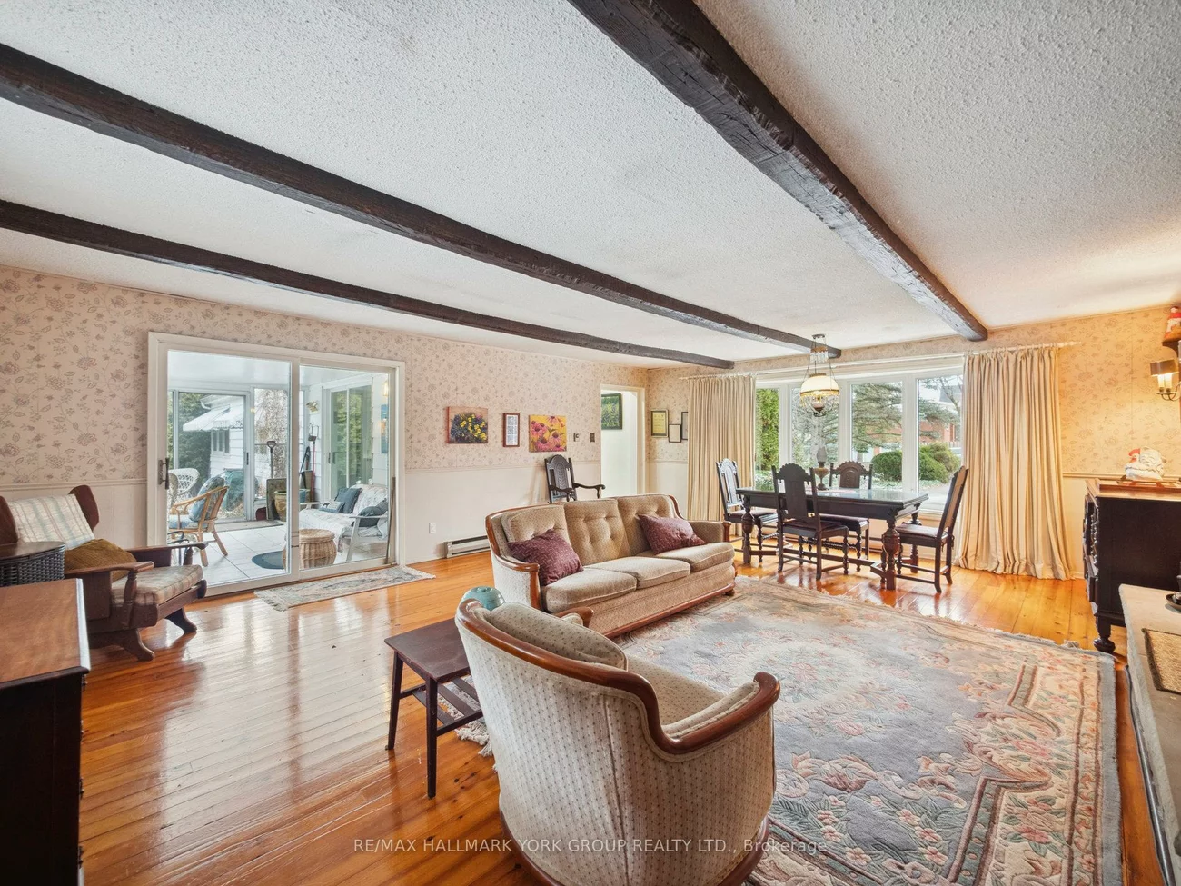 60, Charles, King City, King