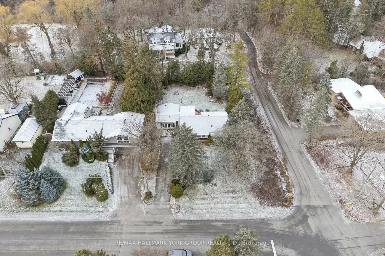 60, Charles, King City, King