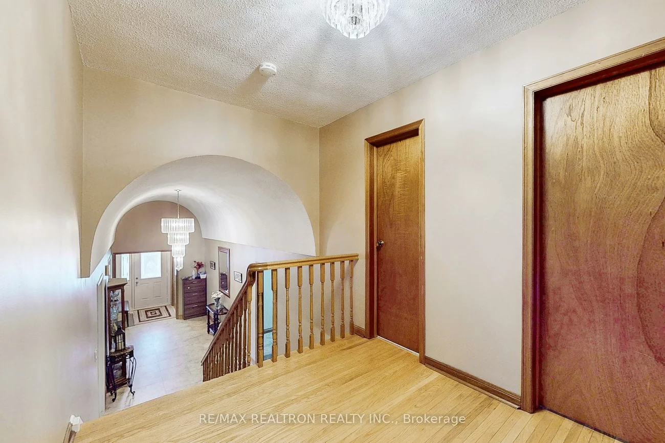 42, Banner, King City, King