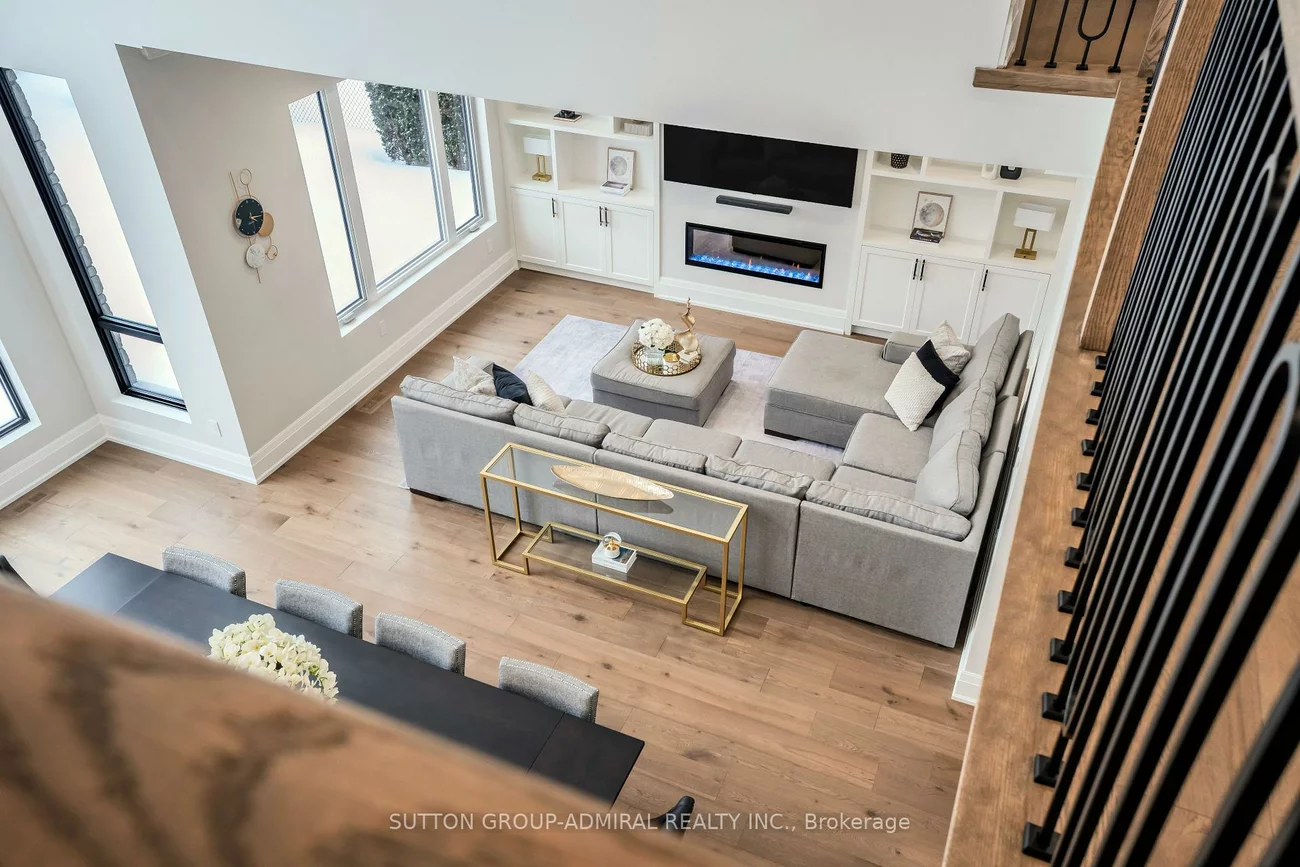 41, Elizabeth, Nobleton, King