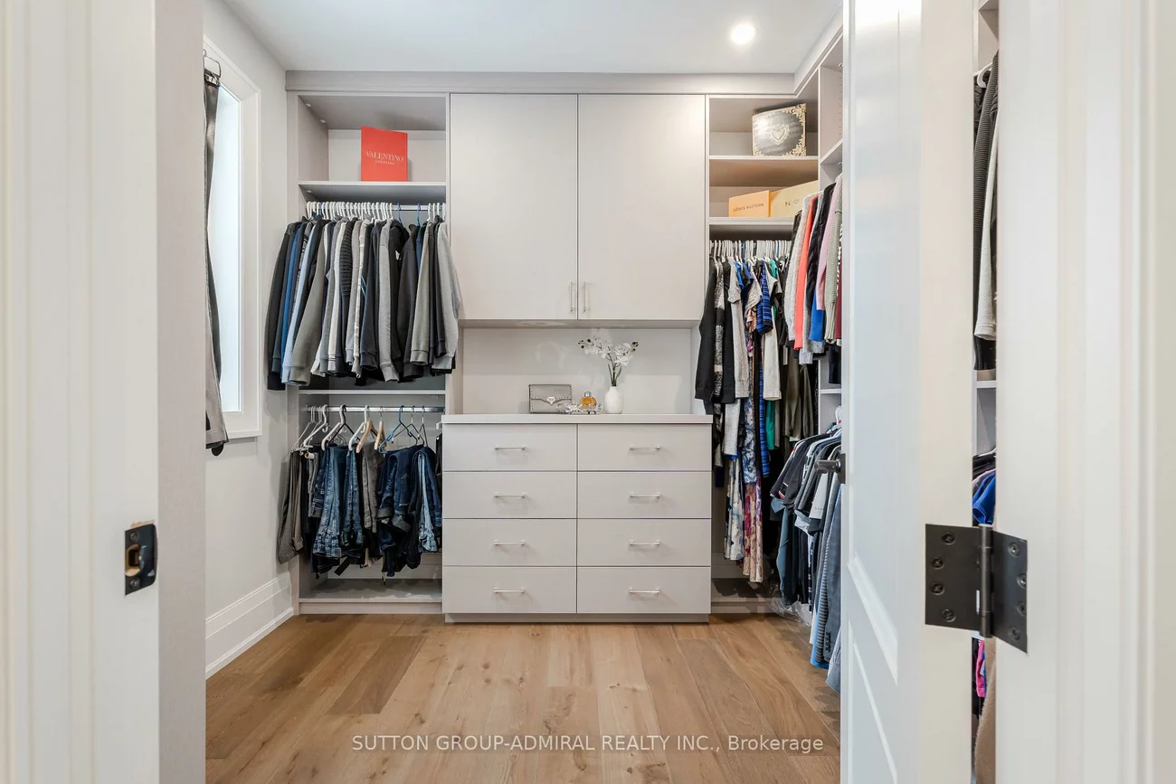 41, Elizabeth, Nobleton, King