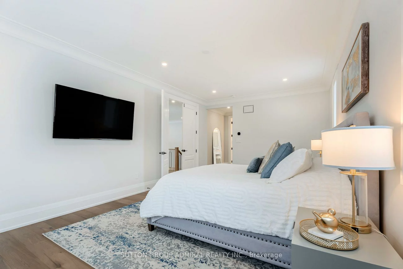 41, Elizabeth, Nobleton, King