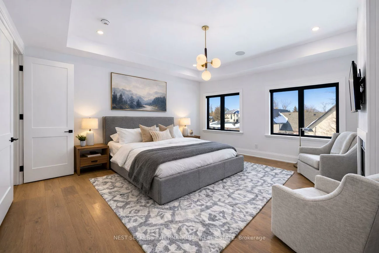 26, Royal, Nobleton, King