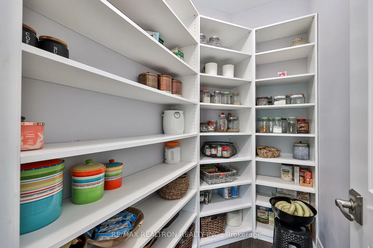 63, Cairns, King City, King