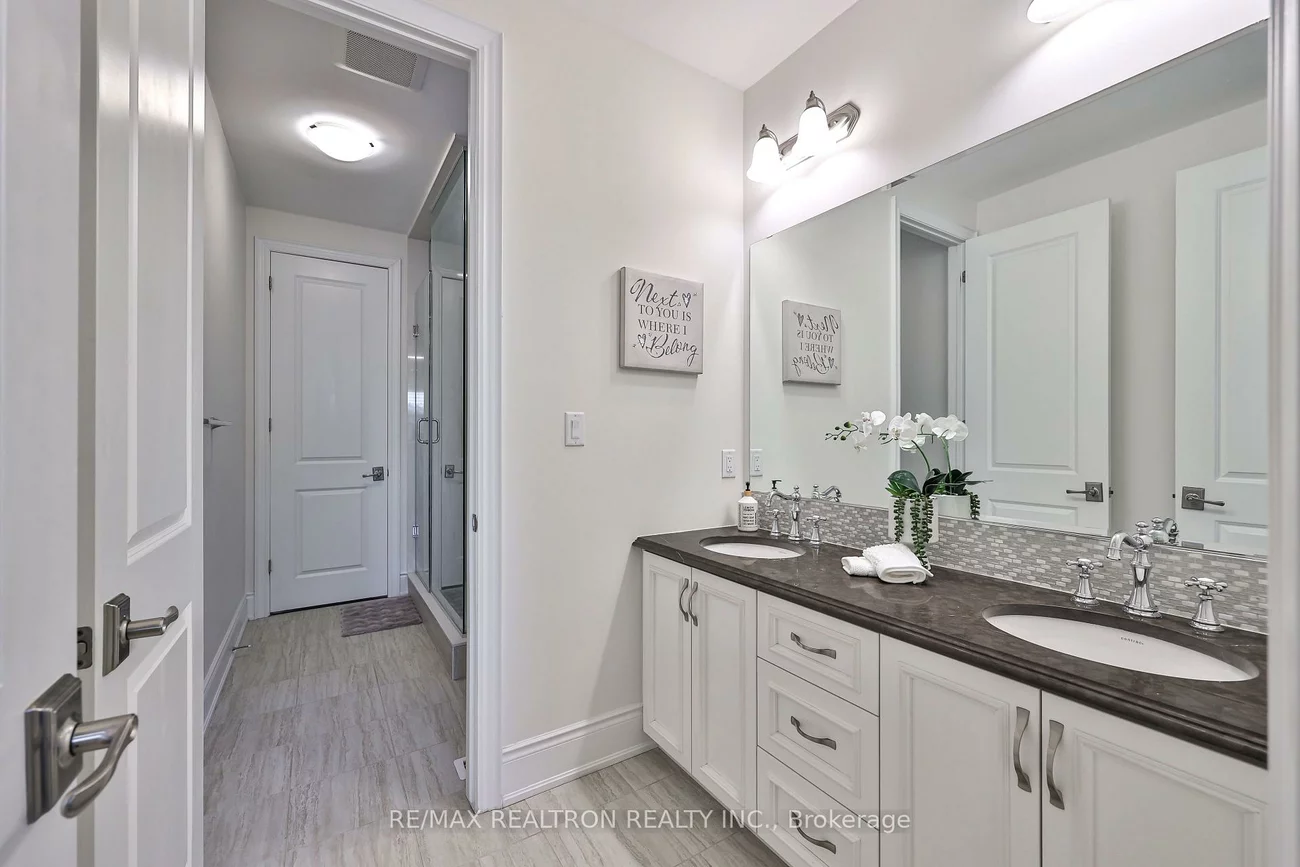 63, Cairns, King City, King