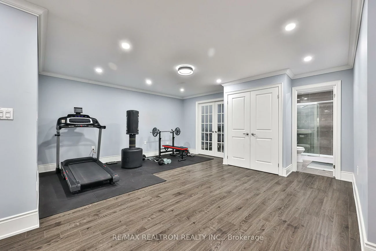 63, Cairns, King City, King