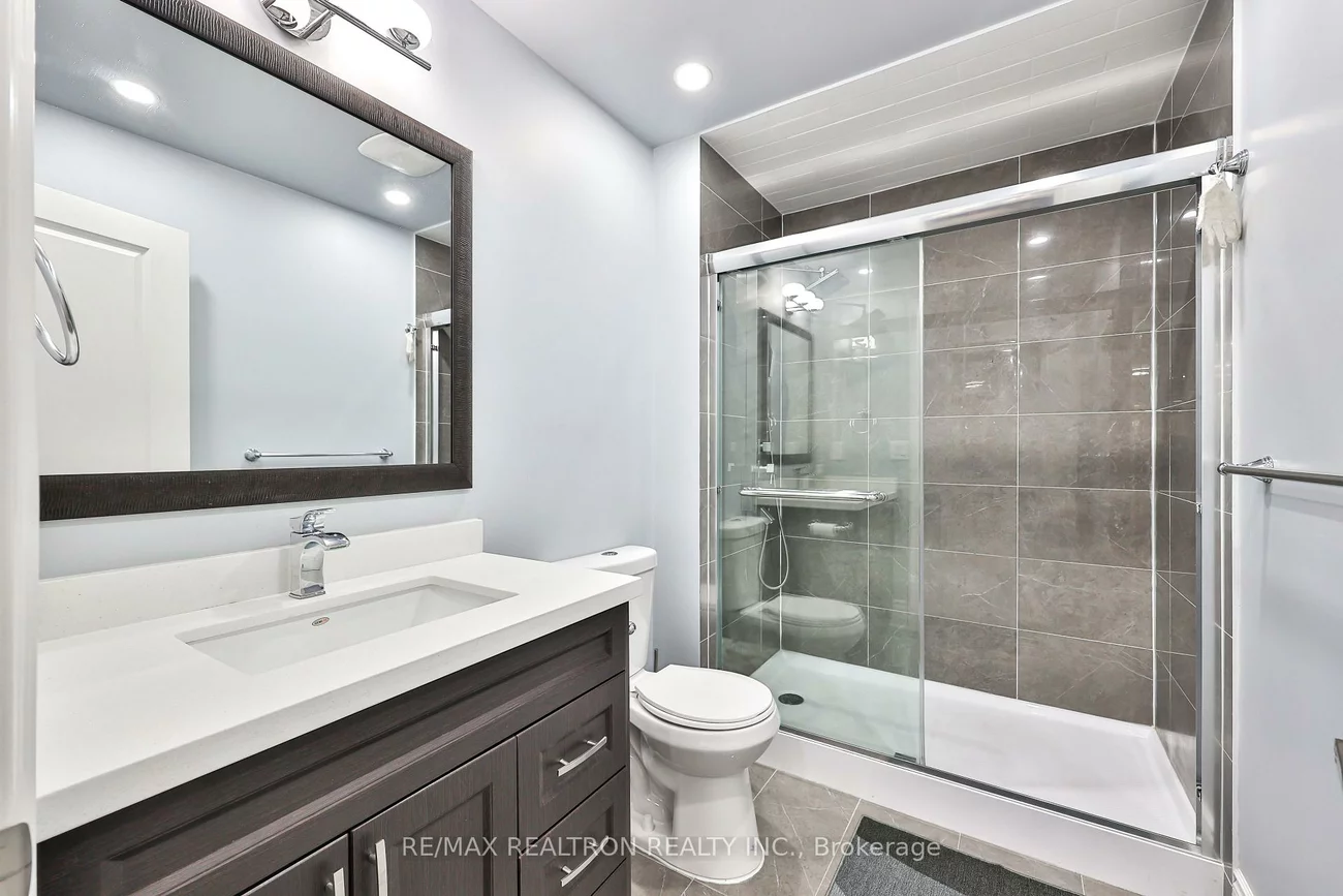 63, Cairns, King City, King