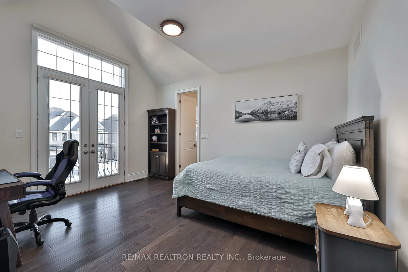 63, Cairns, King City, King