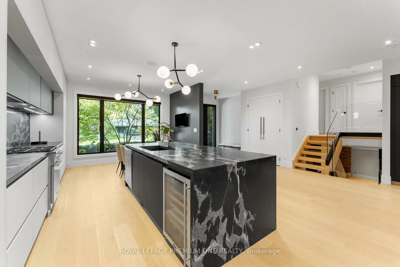 49, Norman, King City, King