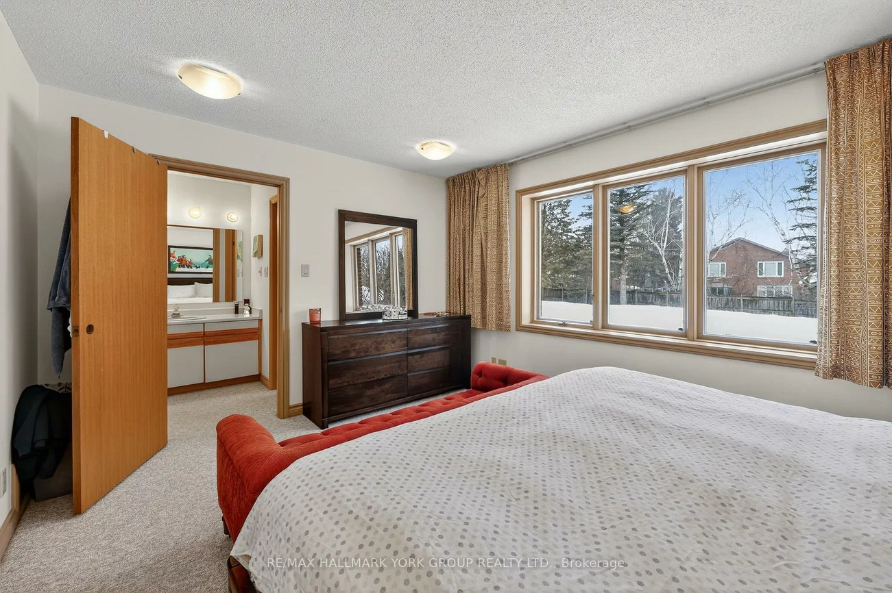 103, Curtis, King City, King